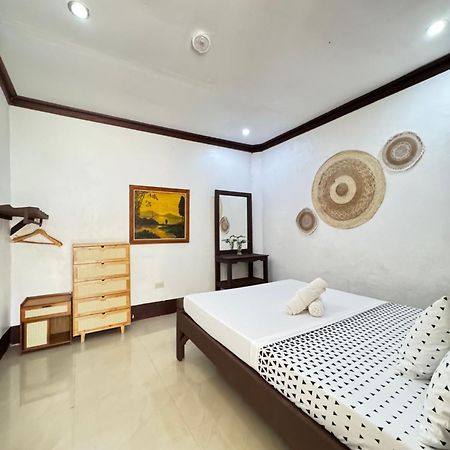 Aquaholik Traveler'S Lodge 엘니도 외부 사진