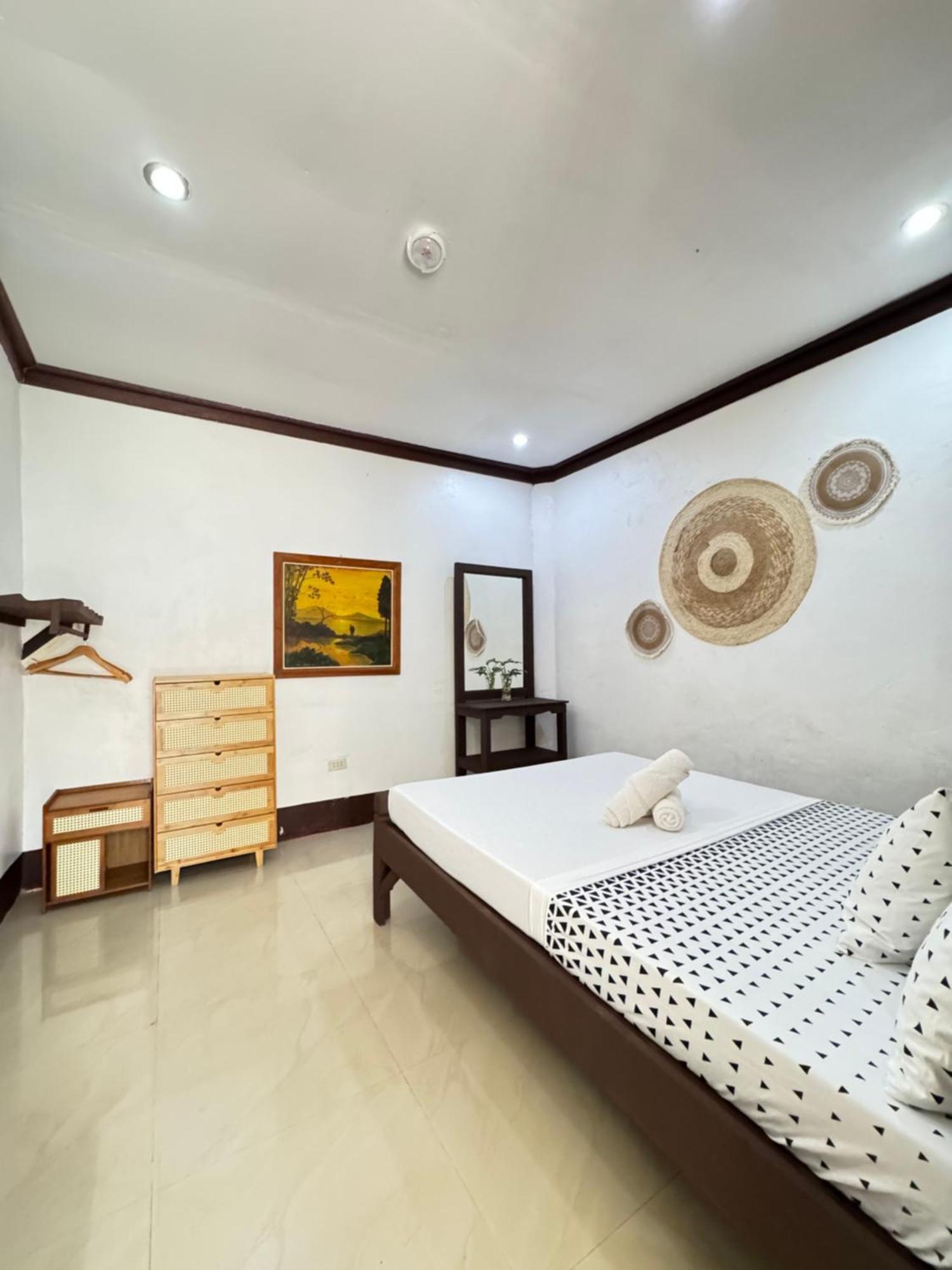 Aquaholik Traveler'S Lodge 엘니도 외부 사진