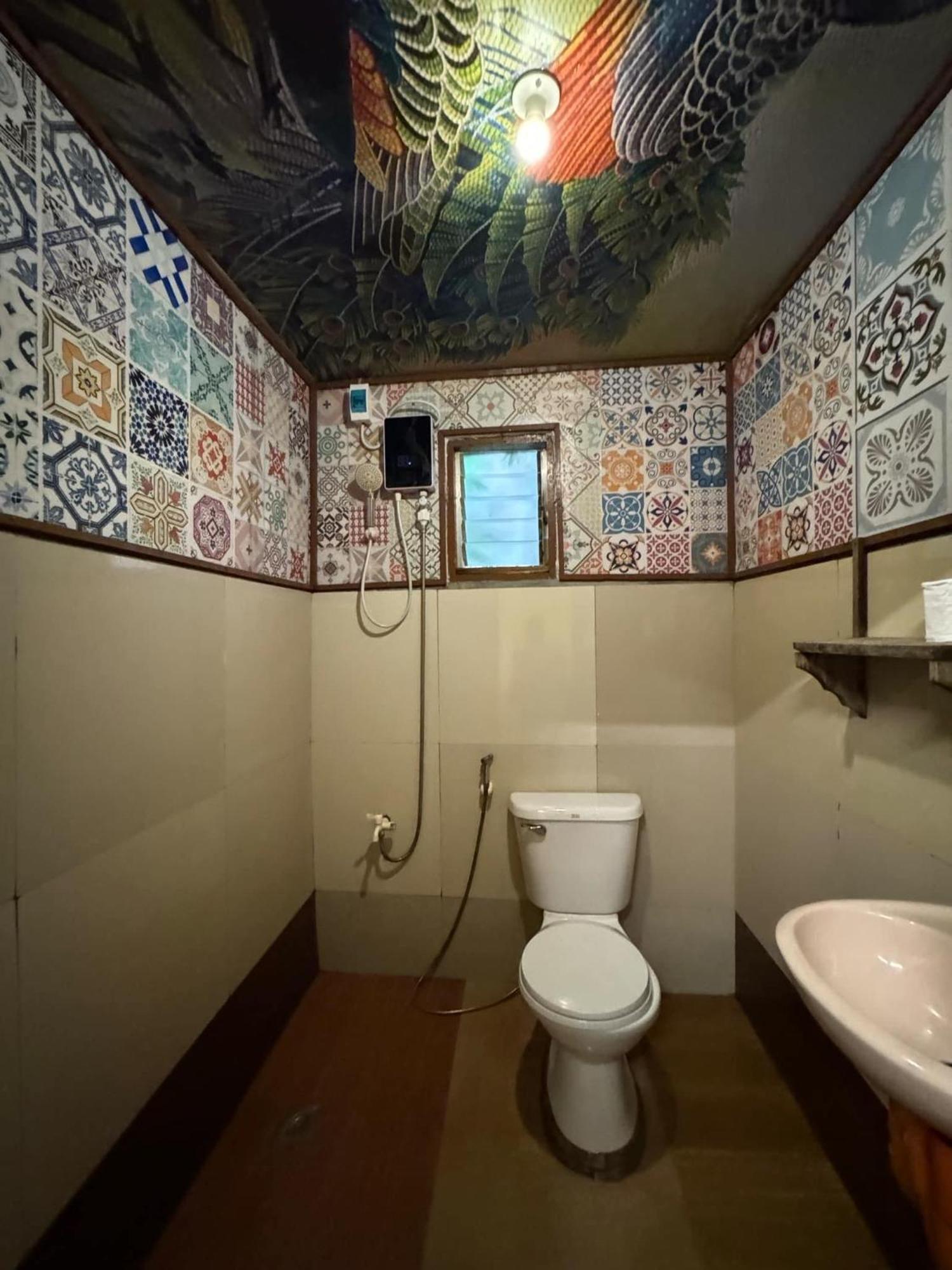 Aquaholik Traveler'S Lodge 엘니도 외부 사진