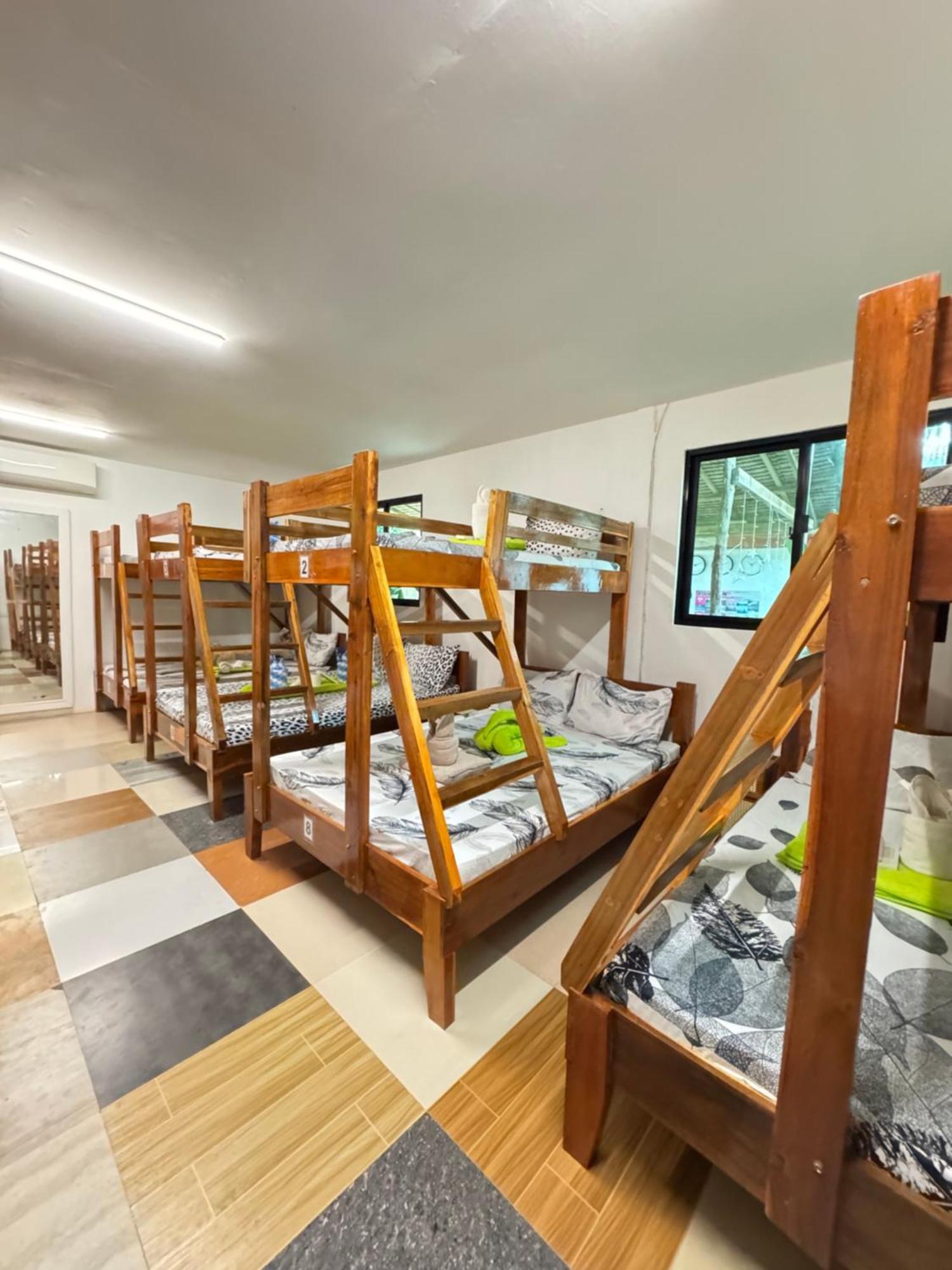 Aquaholik Traveler'S Lodge 엘니도 외부 사진