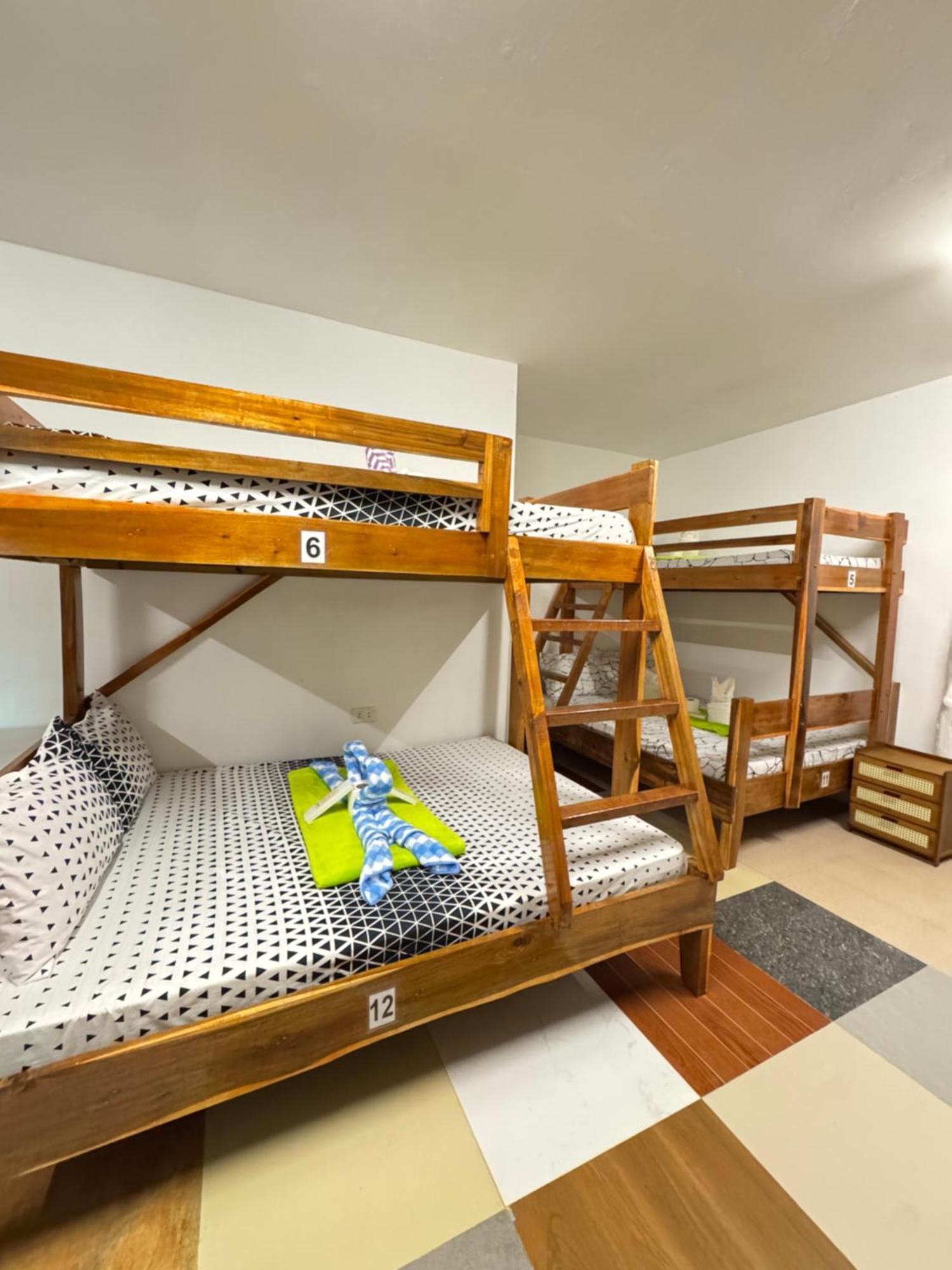 Aquaholik Traveler'S Lodge 엘니도 외부 사진