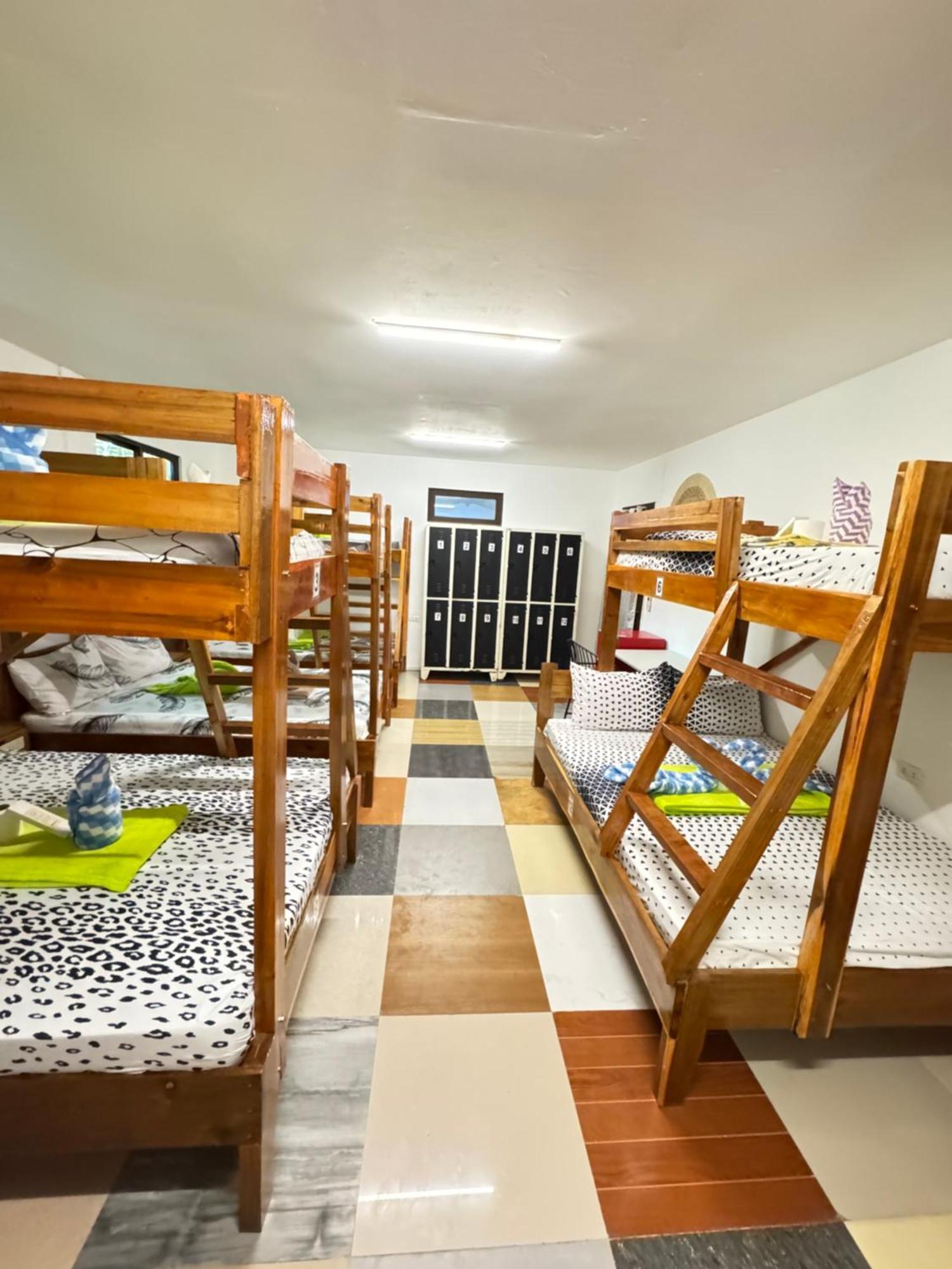 Aquaholik Traveler'S Lodge 엘니도 외부 사진